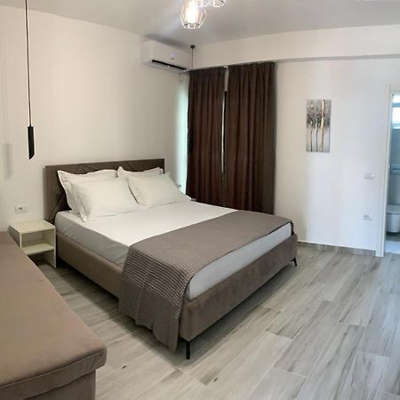 Kekezis Apartments Саранда Екстер'єр фото